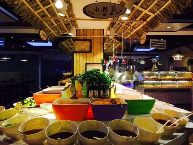 #橙子探店# 空调+雅座+烤肉+火锅+海鲜+西点,你敢相信他只是一家单纯的烤肉店吗?